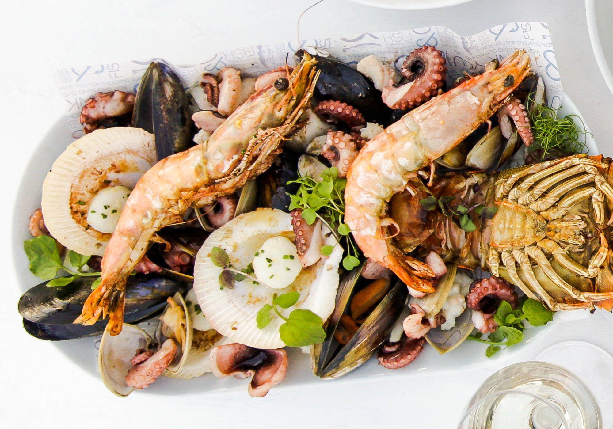 fish & co - seafood platter